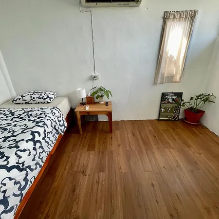 Budget Room Koh Phangan Pier With Ac Exterior photo