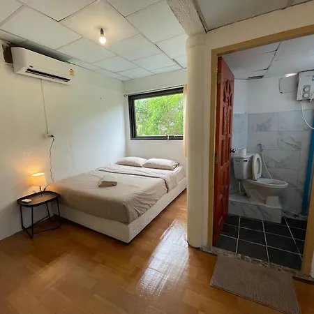 Budget Room Koh Phangan Pier With Ac Exterior photo
